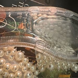🌟Jessica Simpson Pearl Studded vinyl slide